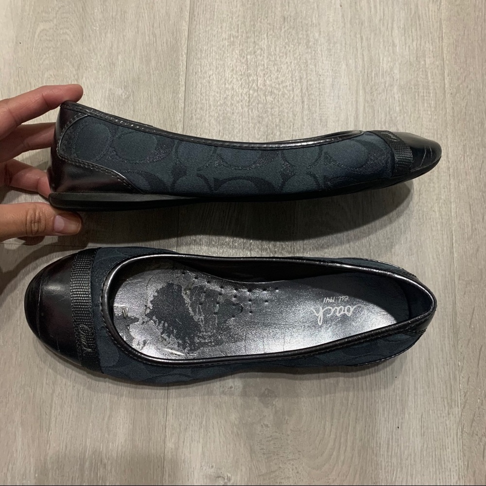 Coach Gray Blueish Metallic Round Toe Flats 5 1/2